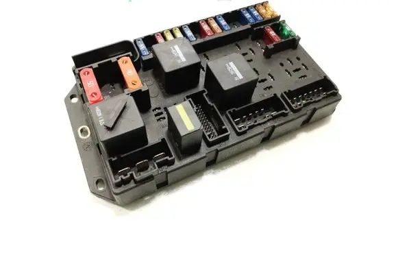 Land Rover Range Rover L322 Fuse module YQE500090 518958004