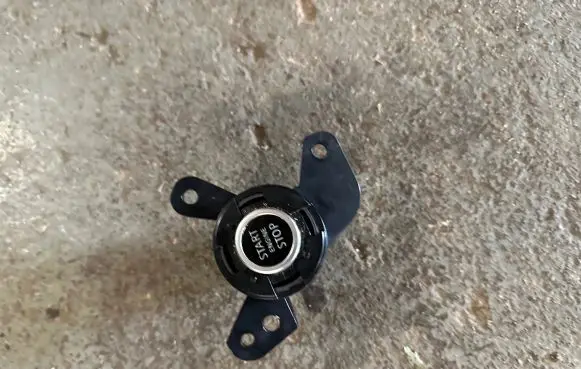 Nissan Juke II F16 Engine start stop button switch