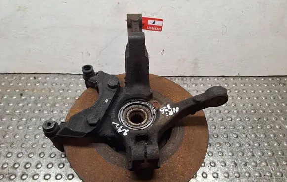 Renault Sandero I Front wheel hub spindle knuckle S25056336 6001548237