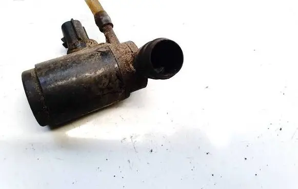 Audi A6 S6 C5 4B Windscreen/windshield washer pump
