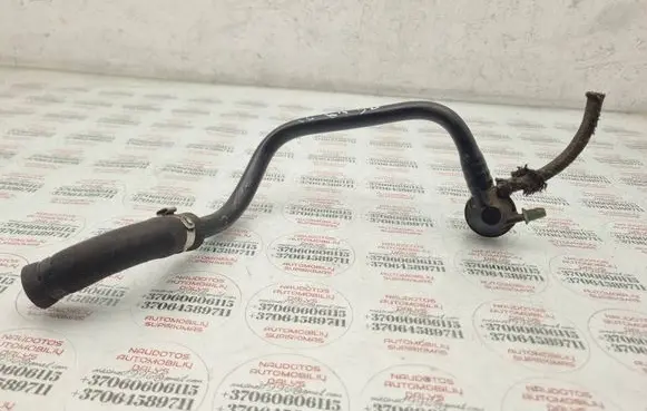 Volkswagen PASSAT B5 Vacuum line/pipe/hose 8D1611931M