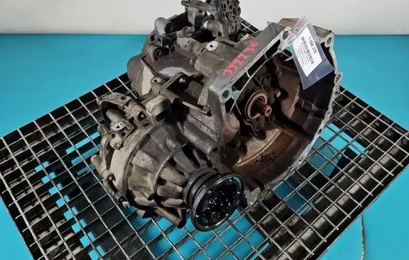 Volkswagen PASSAT B7 Manual 5 speed gearbox MYP IMPRK1594318