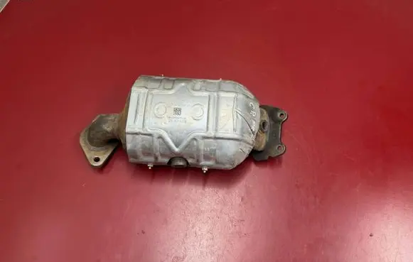 Chrysler Pacifica Catalyst/FAP/DPF particulate filter 68365825AB P68365825AB