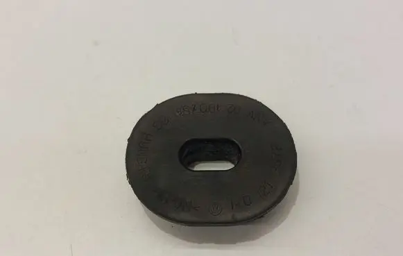 Seat Ibiza IV (6J,6P) Radiator mount bracket 1K0121367F