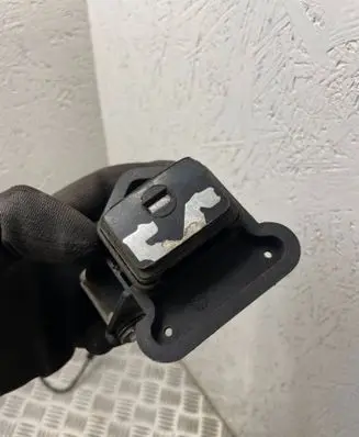 Peugeot 406 Tailgate exterior lock 