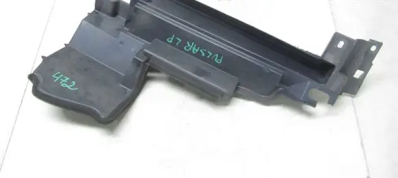 Nissan Pulsar Intercooler air guide/duct channel 628223ZL0A
