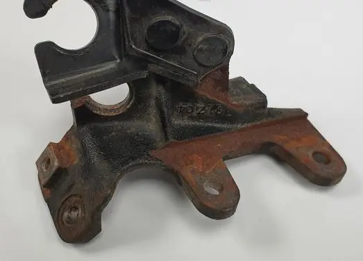 Toyota Celica T200 Gear shift cable bracket 33823-17060