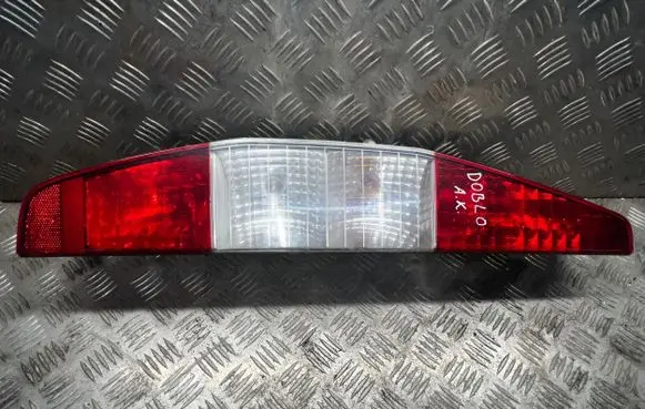 Fiat Doblo Rear/tail lights 040610999000 ST610