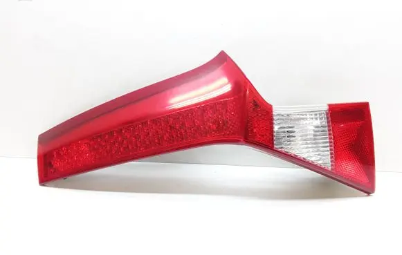 Volvo V70 Tailgate rear/tail lights