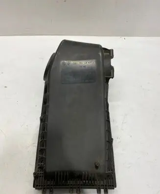 Porsche Cayenne (92A) Air filter box cover 7P0129620 7P0128607 7P0129607