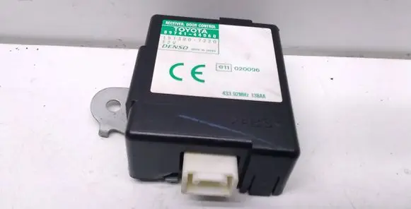 Toyota Avensis Verso Door control unit/module 8974144060 1513007220
