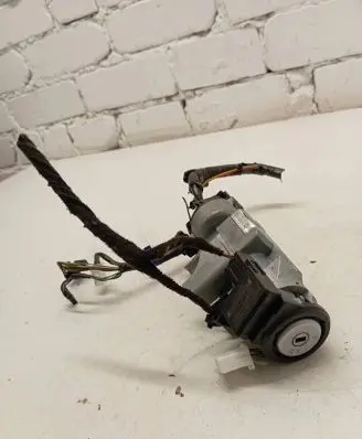 Ford Ranger Ignition lock AB393F880AA AB3915607AA 25Y4L30202