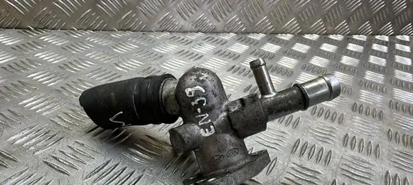 Thermostat/thermostat housing