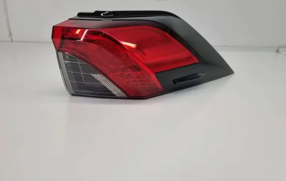 Toyota RAV 4 (XA50) Rear/tail lights