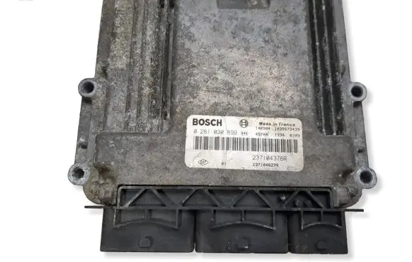 Renault Captur Engine control unit/module 0281030899 237104627R 237104376R