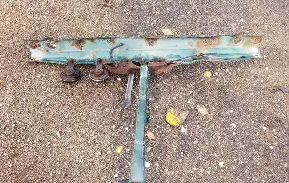 Toyota Avensis Verso Top upper radiator support slam panel OEM
