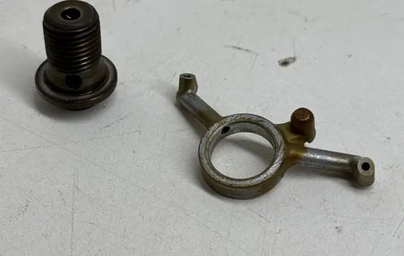 Infiniti FX Oil cooling pipe 11560EA200