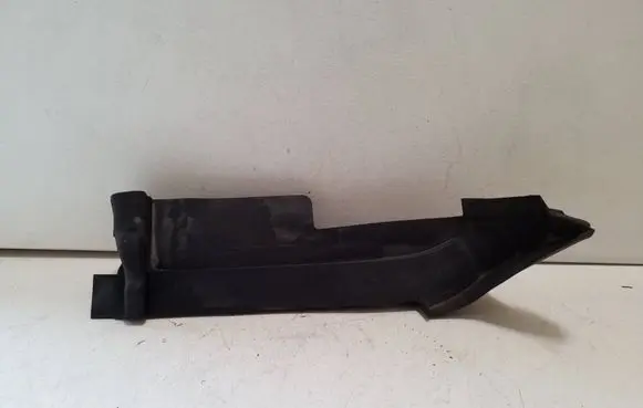 Audi Q7 4M Fender end trim 4M0821169B