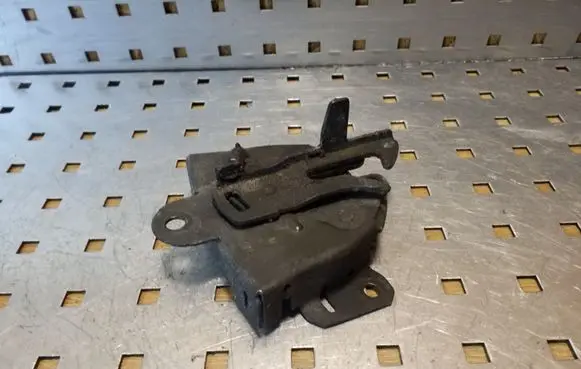 Mitsubishi Grandis Engine bonnet/hood lock/catch
