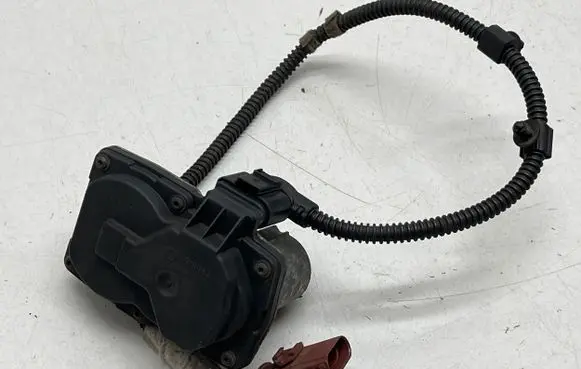 Skoda Octavia Mk3 (5E) Intake manifold valve actuator/motor 5Q0253691H