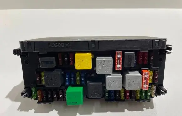 Mercedes-Benz E W212 Fuse box set A2129004710