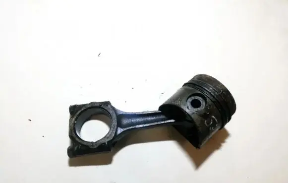 Volkswagen Golf II Piston with connecting rod