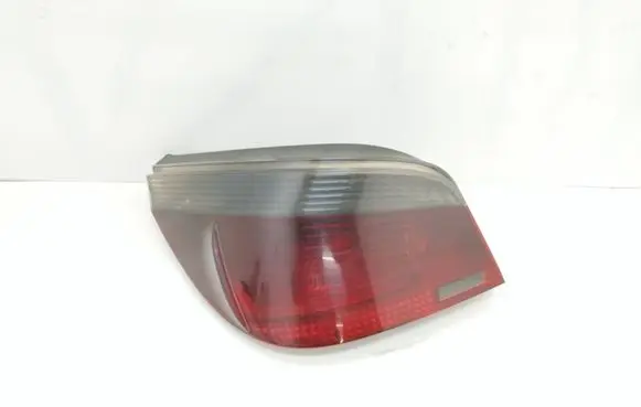 BMW 5 E60 E61 Rear/tail lights 6910767