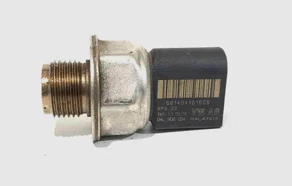Audi A4 S4 B8 8K Fuel pressure sensor 04L906054