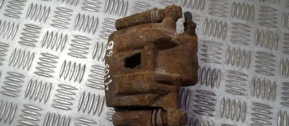 Toyota Avensis Verso Rear brake caliper