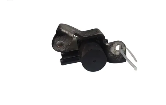 Nissan Juke I F15 Turbo solenoid valve K5T48585