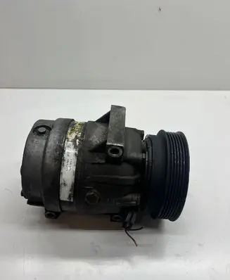 Renault Scenic I Air conditioning (A/C) compressor (pump) 1135289