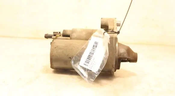 Peugeot 208 Starter motor 428000-8331