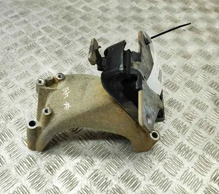 Volkswagen Amarok Engine mounting bracket 03L199308E