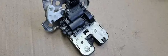 Audi A5 Sportback 8TA Tailgate/trunk/boot lock/catch/latch 8R0827505