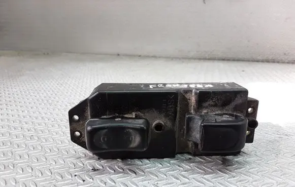 Opel Frontera B Electric window control switch 8971745851