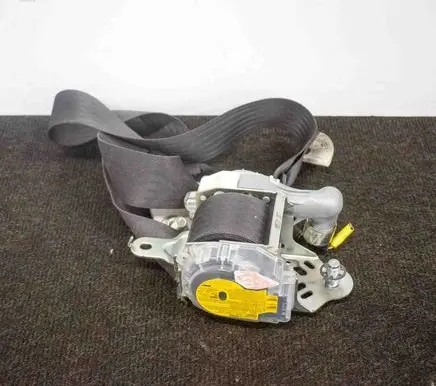 Subaru Forester SH Front seatbelt E047501 7R3010P