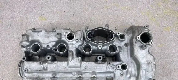 BMW M6 Rocker cam cover 7638639 11127638639 1112769992