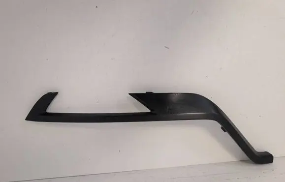Volvo XC60 Front bumper splitter molding 32227911