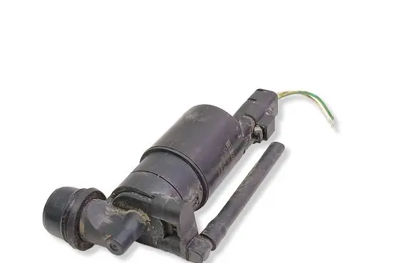 Peugeot 607 Windscreen/windshield washer pump E13021168 207666