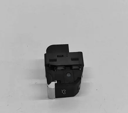 Audi A5 Tailgate/boot open switch button 4M0959831A