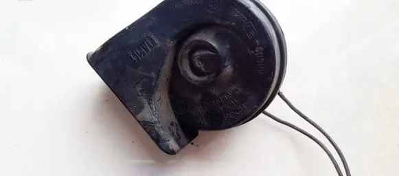 Ford Mondeo Mk III Horn signal E30055306