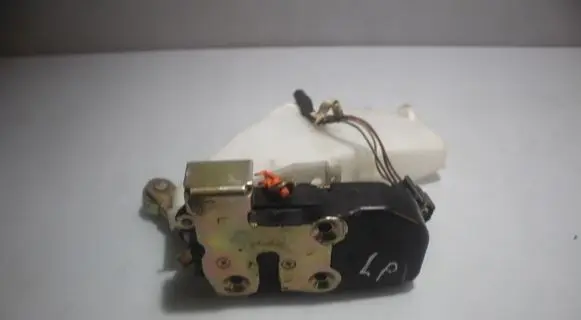 Jeep Cherokee Front door lock