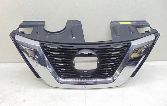 Nissan X-Trail T32 Front grill 623107FN0B