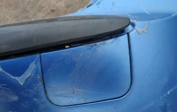 Rear bumper row hook cap/cover