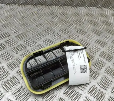 Mercedes-Benz CLA C117 X117 W117 Quarter panel pressure vent A1698300342