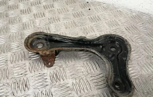Toyota Avensis T270 Engine mounting bracket 5225805031