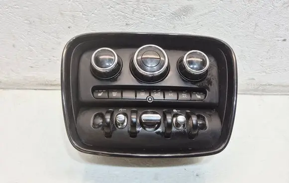 Mini Clubman F54 Climate control unit 9318941