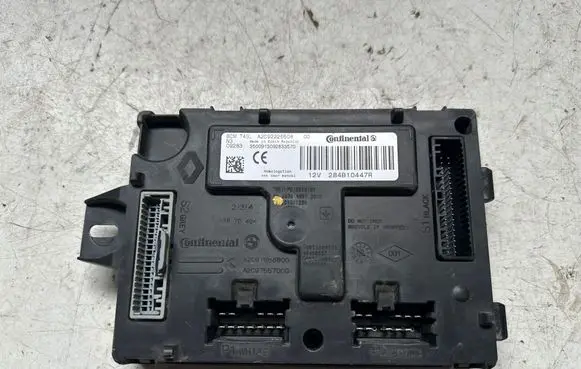 Dacia Sandero II Other control units/modules 284B10447R