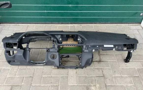Mercedes-Benz E W212 Dashboard A2126802387 BBP174701