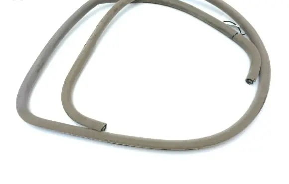 Jaguar XJ X308 Front door rubber seal